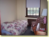 Guest bedroom photo